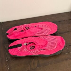 Zerotie Women’s Hot Pink Hands-Free Self-Lacing Walking Shoes Size 9